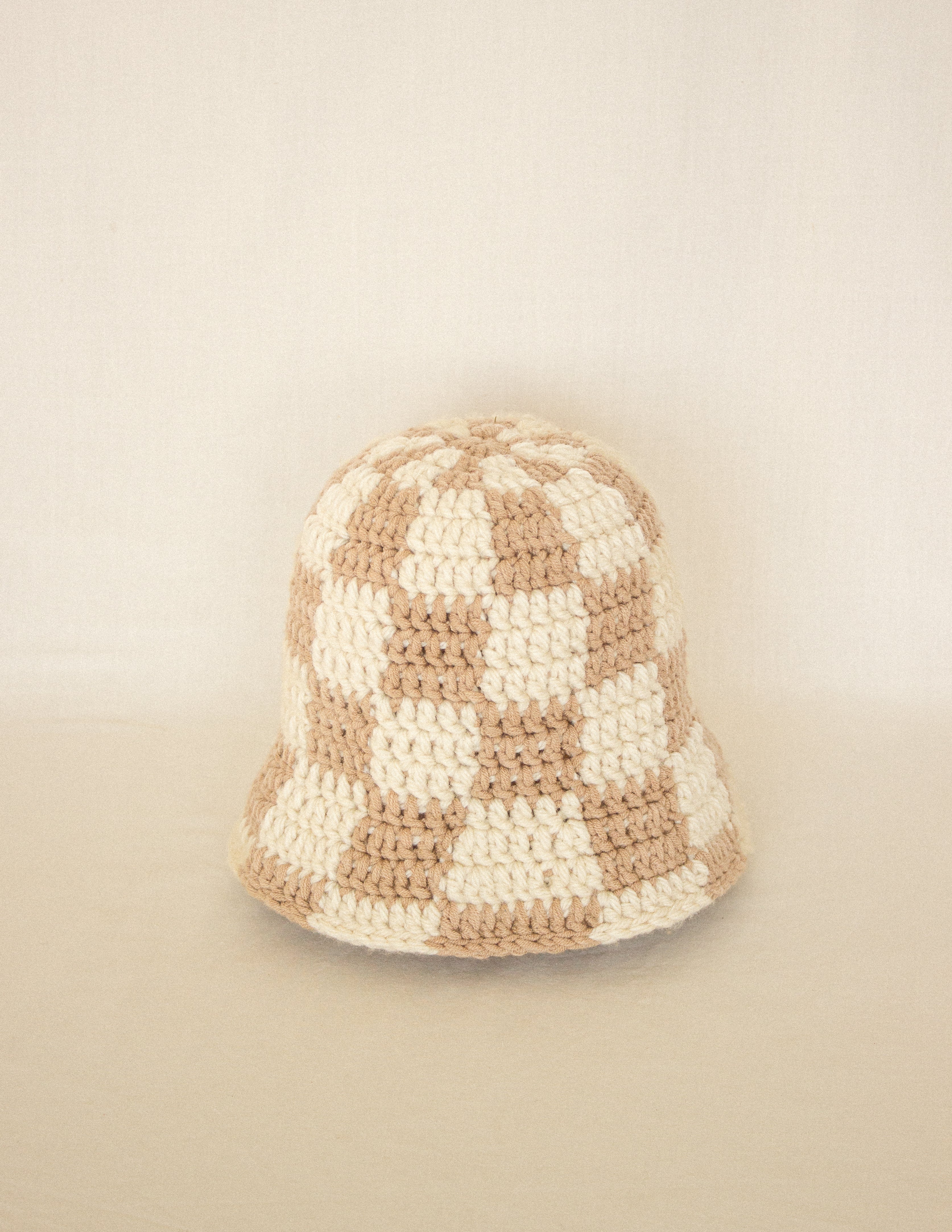 Cleo - Checkered bucket Hat