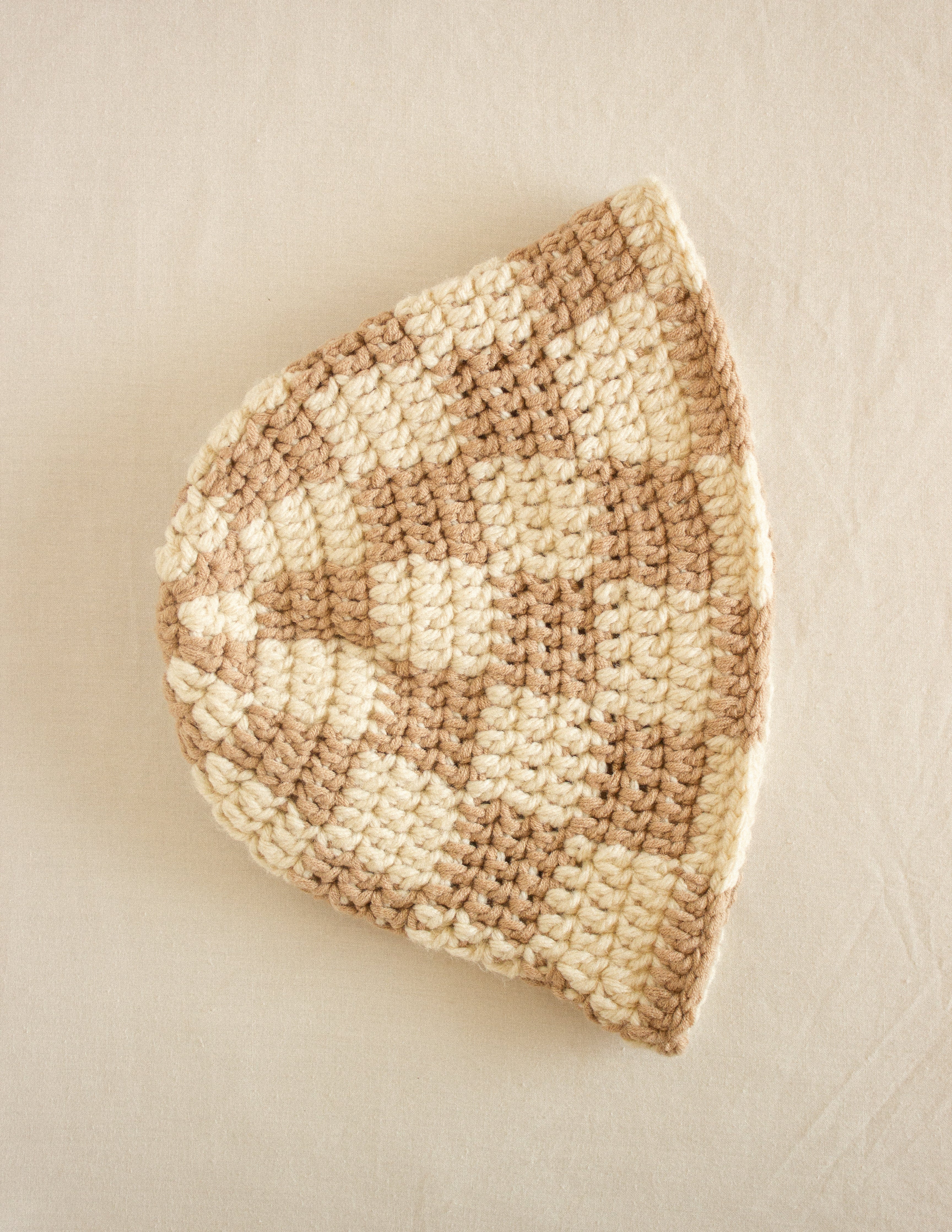 Cleo - Checkered bucket Hat